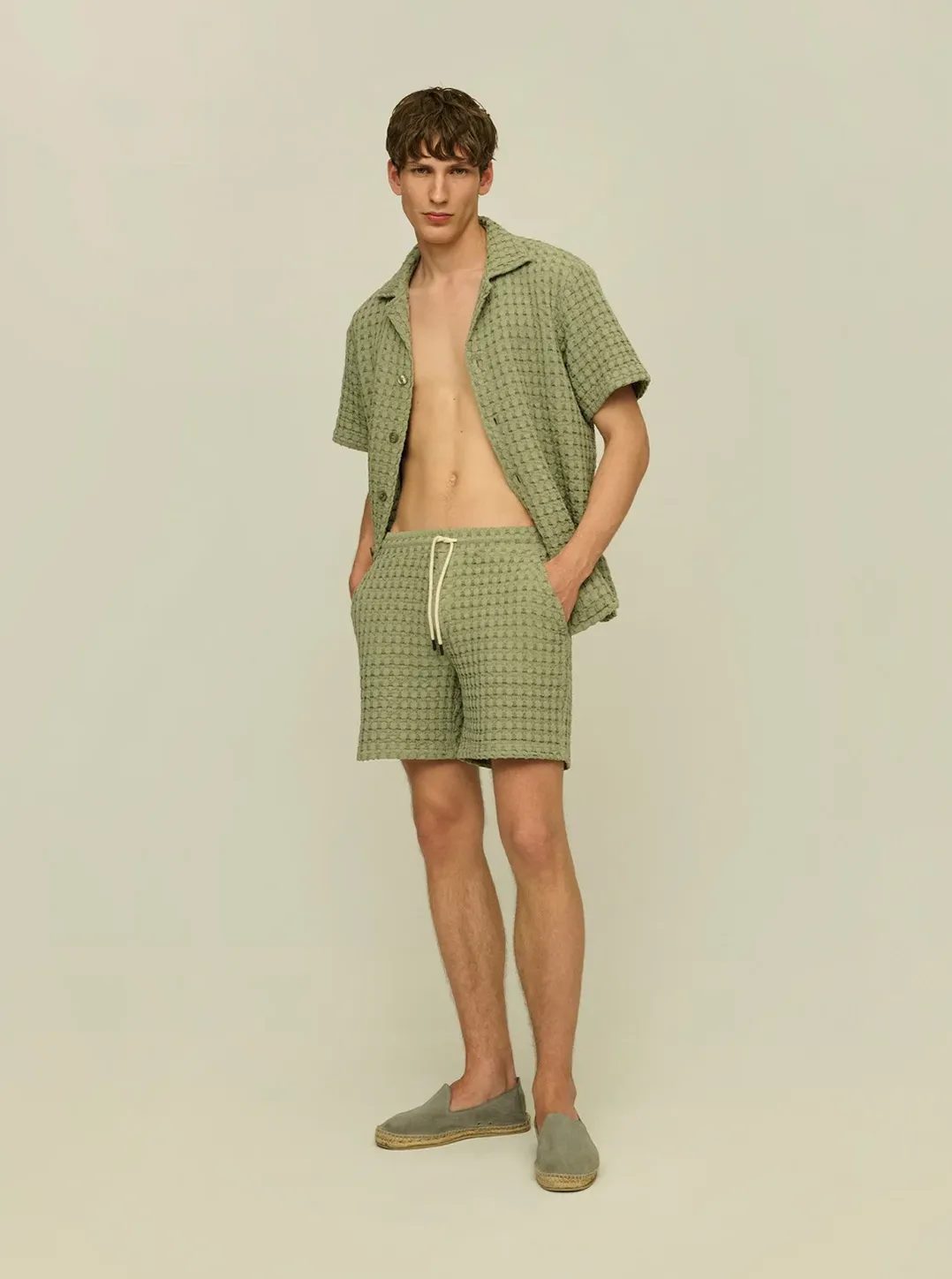 DUSTY GREEN PORTO WAFFLE SHORTS